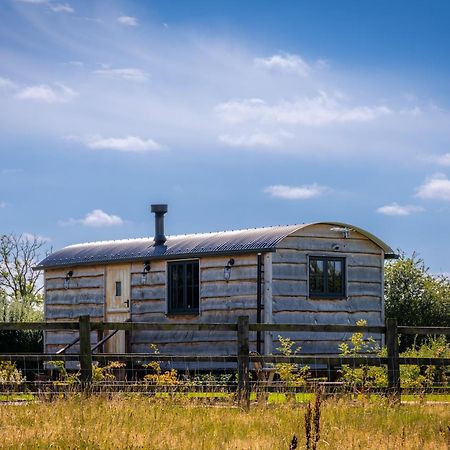 Monkwood Shepherds Hut - Ockeridge Rural Retreats Worcester Exteriör bild